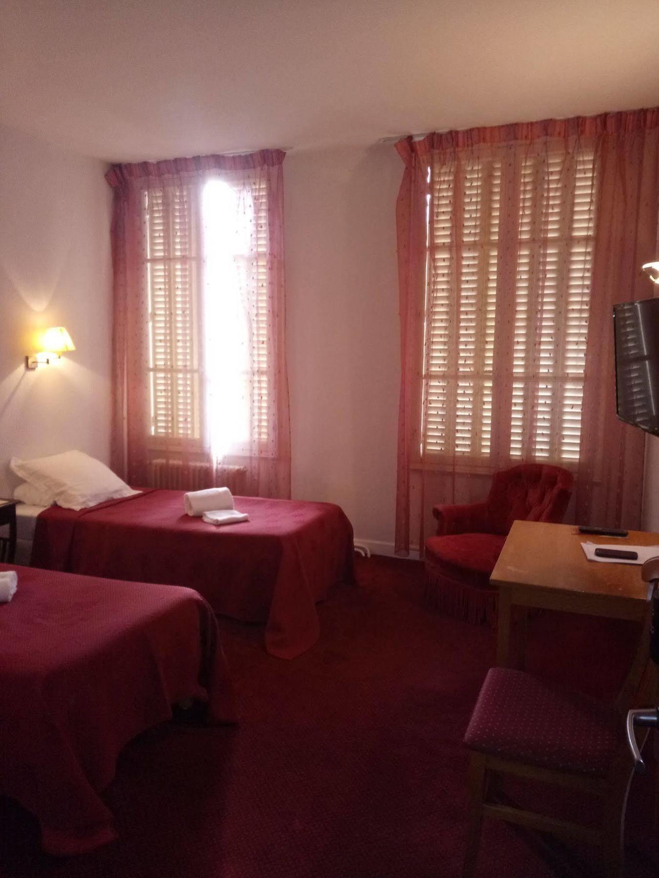 Hotel Moderne Віші Екстер'єр фото
